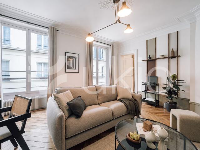 Tout savoir sur cet appartement dans le quartier Saint Thomas d'Aquin, à Paris 7ème