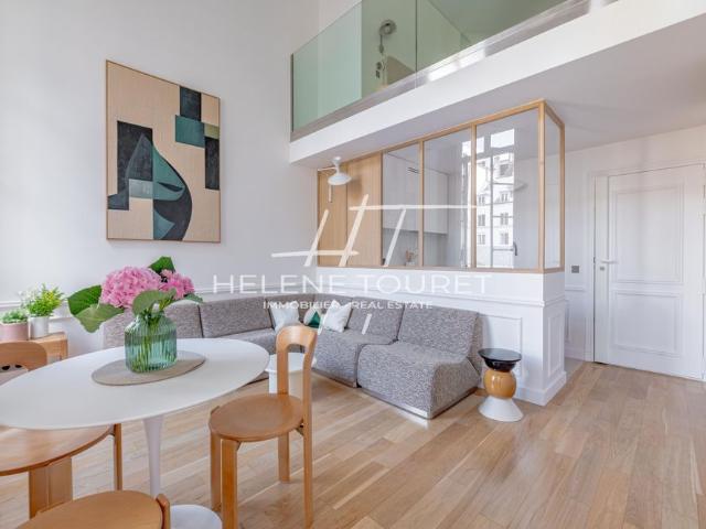 Tout savoir sur cet appartement dans le quartier Saint Thomas d'Aquin, à Paris 7ème