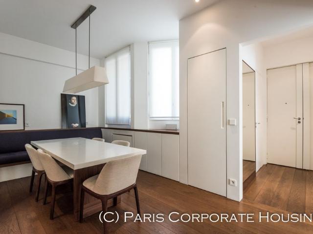Tout savoir sur cet appartement dans le quartier Saint Thomas d'Aquin, à Paris 7ème
