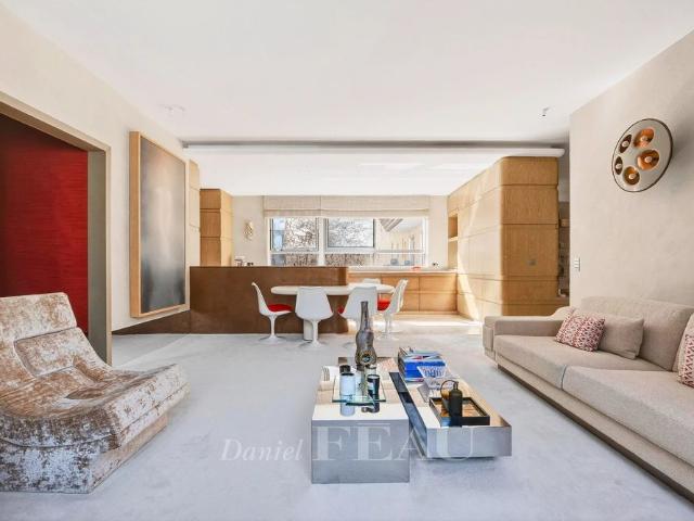 Tout savoir sur cet appartement dans le quartier Saint Thomas d'Aquin, à Paris 7ème