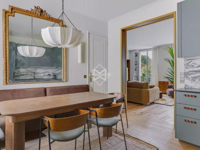 Tout savoir sur cet appartement dans le quartier Saint Thomas d'Aquin, à Paris 7ème