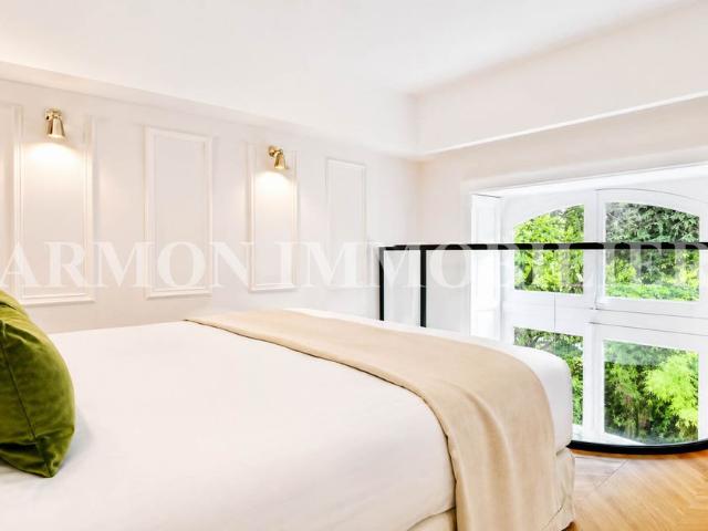 Tout savoir sur cet appartement dans le quartier Saint Thomas d'Aquin, à Paris 7ème
