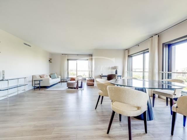 Tout savoir sur cet appartement dans le quartier Seine et Berges, à Paris 15ème