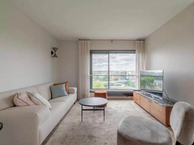 Tout savoir sur cet appartement dans le quartier Seine et Berges, à Paris 15ème