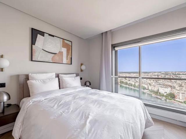 Tout savoir sur cet appartement dans le quartier Seine et Berges, à Paris 15ème