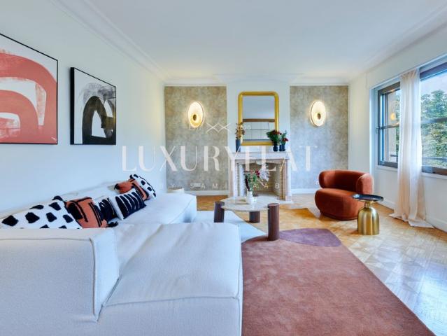 Tout savoir sur cet appartement dans le quartier Seine et Berges, à Paris 7ème