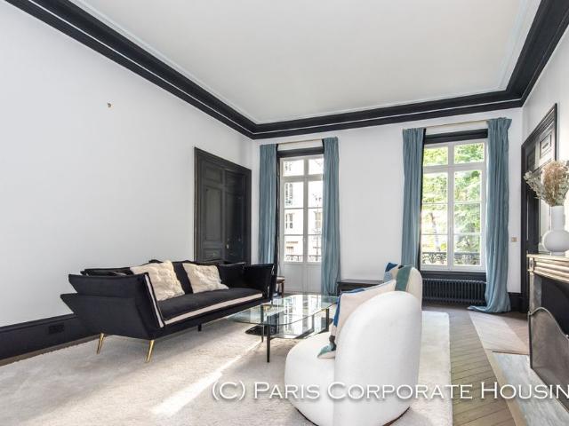 Tout savoir sur cet appartement dans le quartier Porte Dauphine, à Paris 16ème