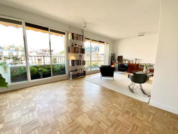Tout savoir sur cet appartement dans le quartier Porte Dauphine, à Paris 16ème