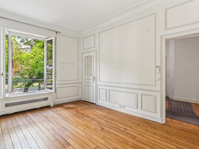 Tout savoir sur cet appartement dans le quartier Porte Dauphine, à Paris 16ème