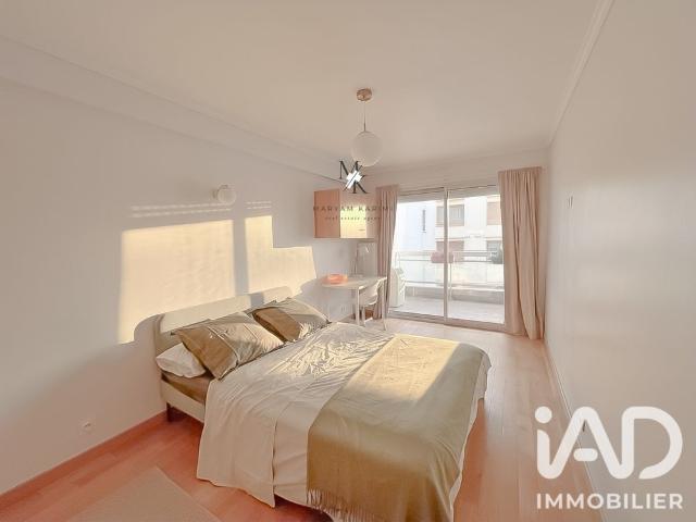 Tout savoir sur cet appartement dans le quartier Porte Dauphine, à Paris 16ème