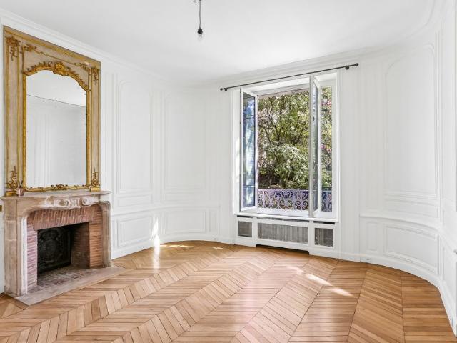 Tout savoir sur cet appartement dans le quartier Porte Dauphine, à Paris 16ème