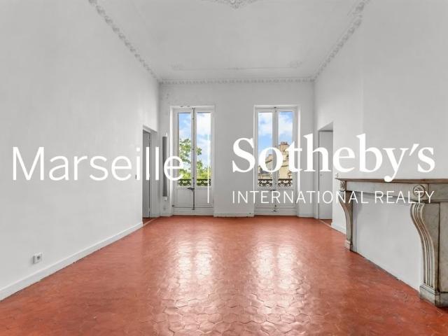 Tout savoir sur cet appartement dans le quartier Palais de Justice, à Marseille 6ème