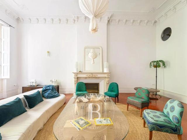 Tout savoir sur cet appartement dans le quartier Palais de Justice, à Marseille 6ème