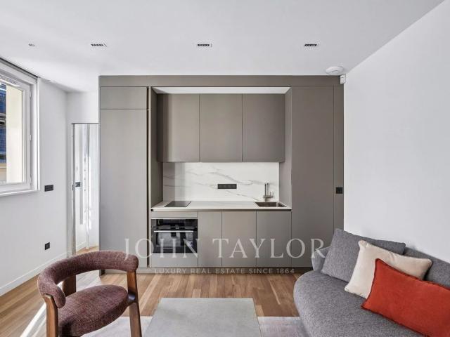 Tout savoir sur cet appartement dans le quartier Parc Monceau, à Paris 8ème