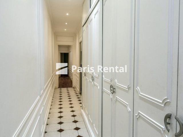 Tout savoir sur cet appartement dans le quartier Pereire Malesherbes, à Paris 17ème