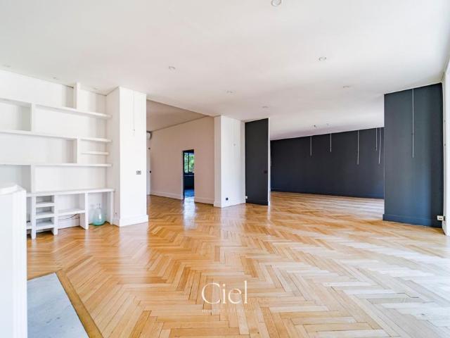 Tout savoir sur cet appartement dans le quartier Périer, à Marseille 8ème