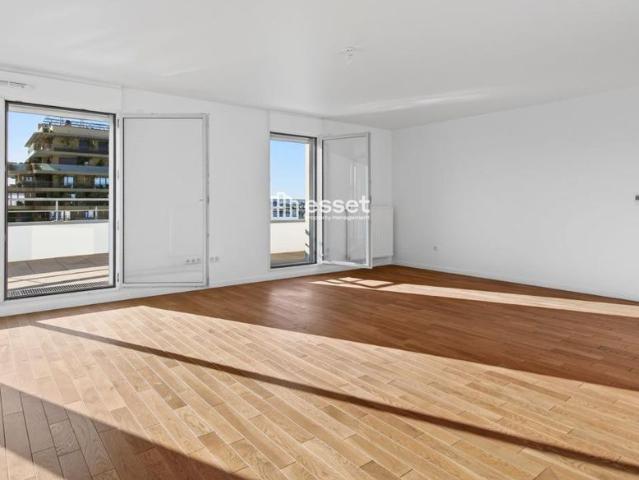 Tout savoir sur cet appartement dans le quartier Plateau Mont Valérien, à Rueil Malmaison