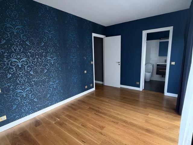 Tout savoir sur cet appartement dans le quartier Plateau Ouest, à Suresnes