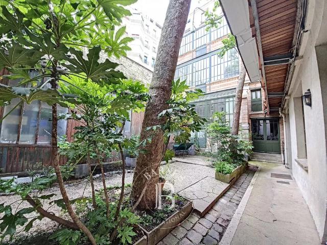 Tout savoir sur cet appartement dans le quartier Rennes, à Paris 6ème
