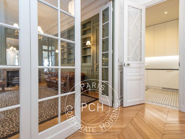 Tout savoir sur cet appartement dans le quartier Ternes Maillot, à Paris 17ème