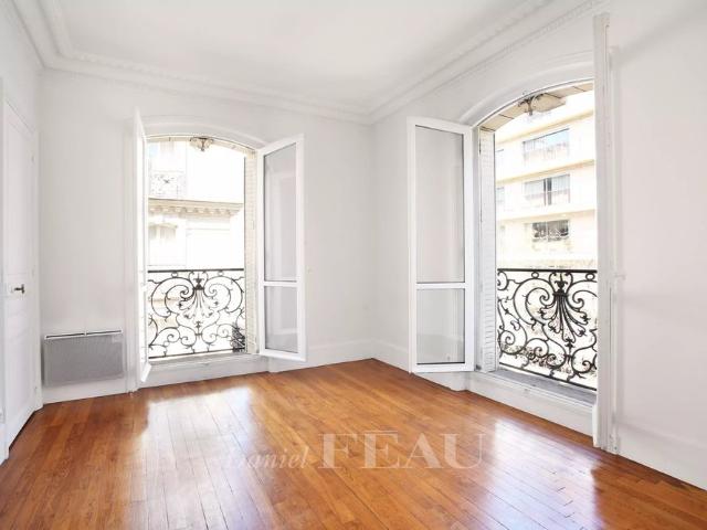 Tout savoir sur cet appartement dans le quartier Ternes Maillot, à Paris 17ème