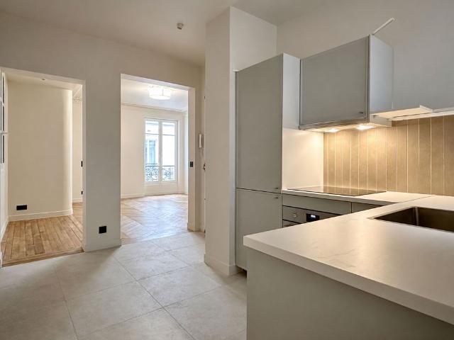 Tout savoir sur cet appartement dans le quartier Trudaine Maubeuge, à Paris 9ème