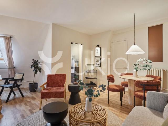 Tout savoir sur cet appartement dans le quartier Triangle d'Or, à Paris 8ème