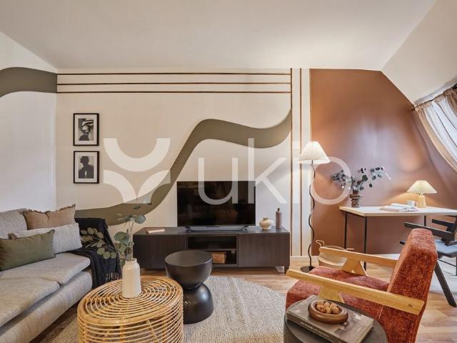 Tout savoir sur cet appartement dans le quartier Triangle d'Or, à Paris 8ème