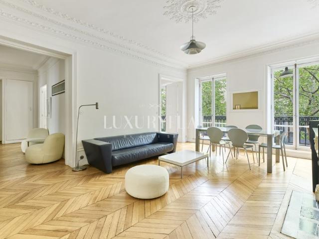 Tout savoir sur cet appartement dans le quartier Vivienne Gaillon, à Paris 2ème