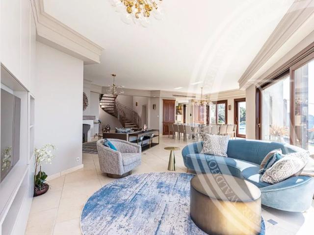 Tout savoir sur cette maison à Èze
