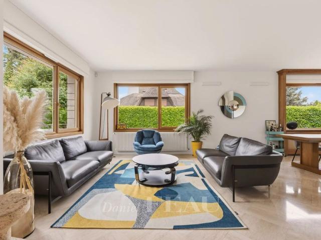 Tout savoir sur cette maison à Les Loges en Josas