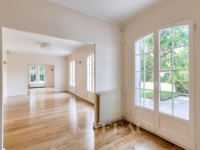 Tout savoir sur cette maison à Marnes la Coquette