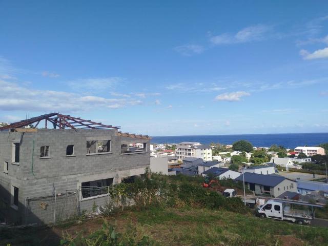 Tout savoir sur cette maison à Saint Pierre