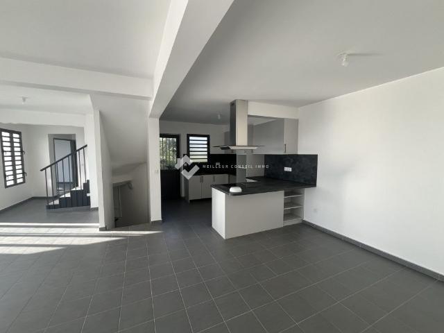 Tout savoir sur cette maison à Saint Pierre