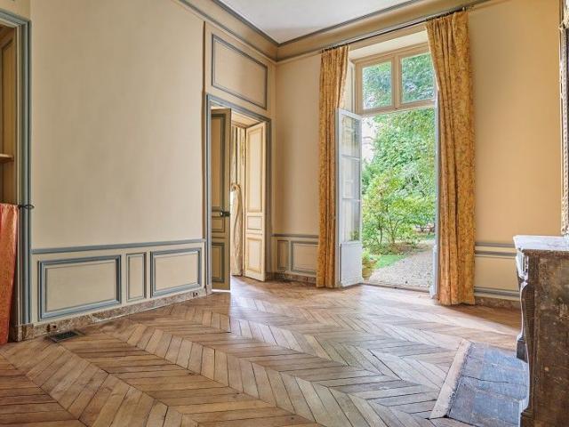 Tout savoir sur cette maison à Paris 7ème