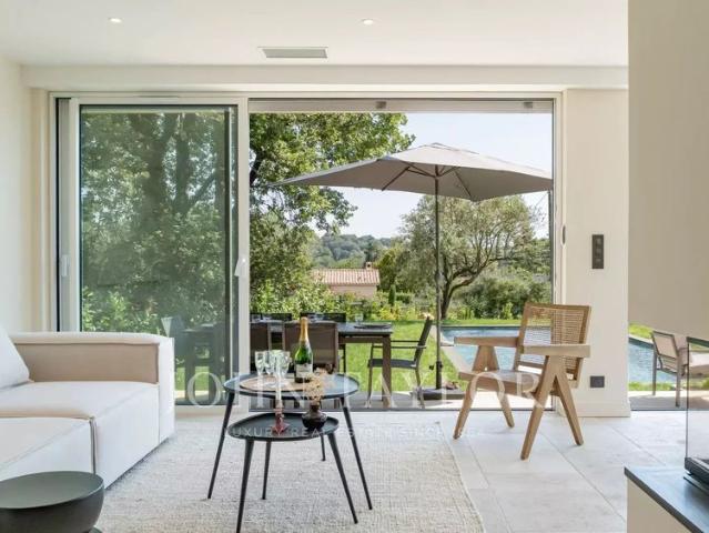 Tout savoir sur cette maison à Valbonne