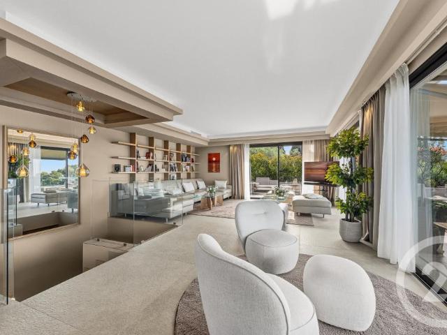 Tout savoir sur cette maison à Villefranche sur Mer