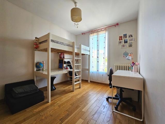 Tout savoir sur cette maison dans le quartier Coteaux, à Saint Cloud