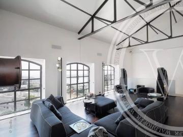 Tout savoir sur cette maison dans le quartier Col de Villefranche, à Villefranche sur Mer