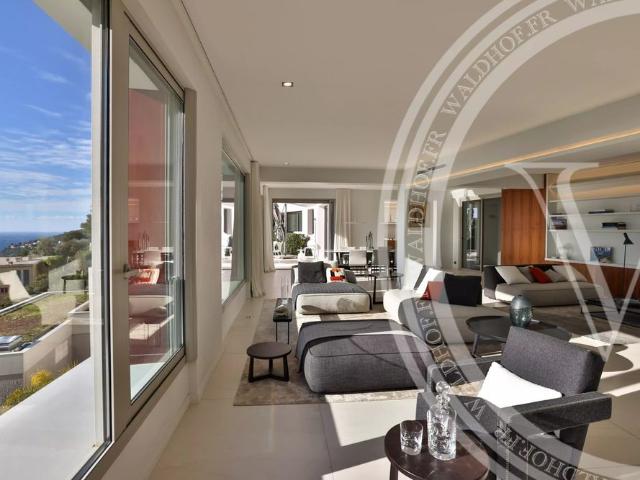 Tout savoir sur cette maison dans le quartier Col de Villefranche, à Villefranche sur Mer
