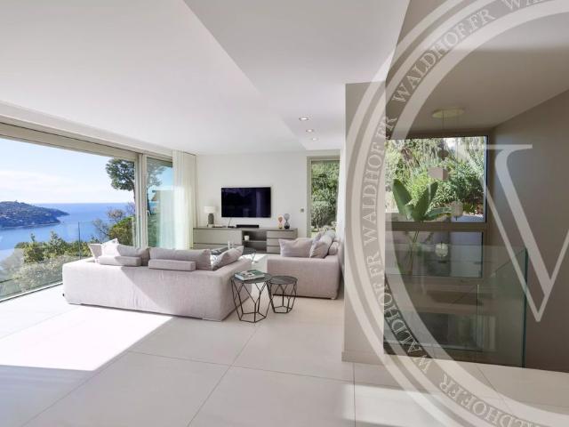 Tout savoir sur cette maison dans le quartier Col de Villefranche, à Villefranche sur Mer