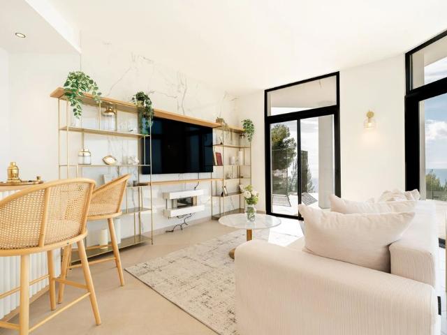 Tout savoir sur cette maison dans le quartier Cabbe Saint Roman, à Roquebrune Cap Martin
