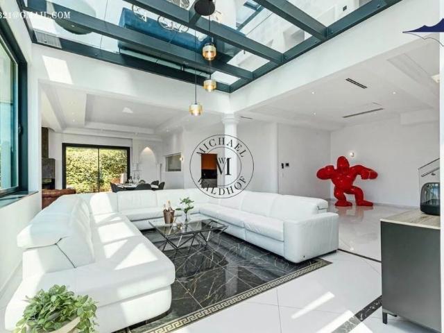 Tout savoir sur cette maison dans le quartier Cabbe Saint Roman, à Roquebrune Cap Martin