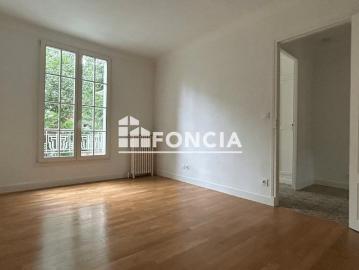 Tout savoir sur cette maison dans le quartier Centre, à Maisons Laffitte