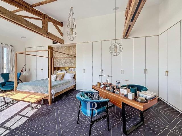 Tout savoir sur cette maison dans le quartier Centre, à Saint Cloud