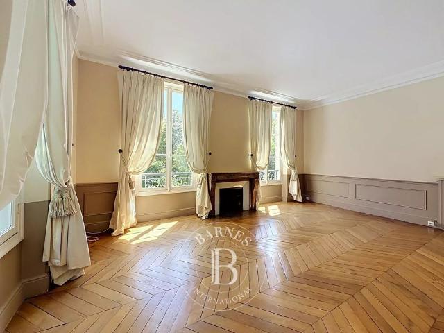 Tout savoir sur cette maison dans le quartier Centre, à Saint Cloud