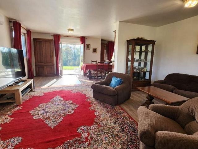 Tout savoir sur cette maison dans le quartier Centre, à Saint Julien en Genevois