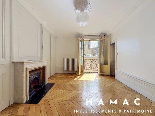 Tout savoir sur cette maison dans le quartier Centre, à Sainte Foy lès Lyon