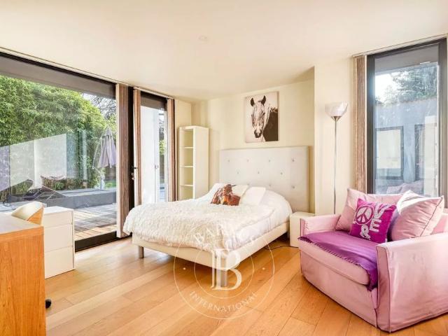 Tout savoir sur cette maison dans le quartier Centre et Nord Ouest, à Saint Didier au Mont d'Or
