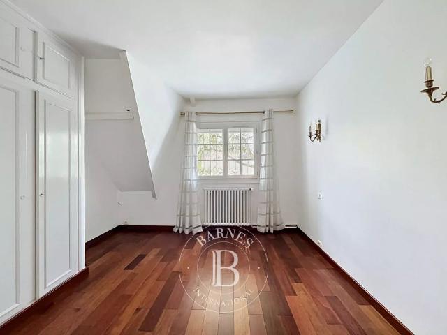 Tout savoir sur cette maison dans le quartier Chateau de Vaucresson, à Vaucresson